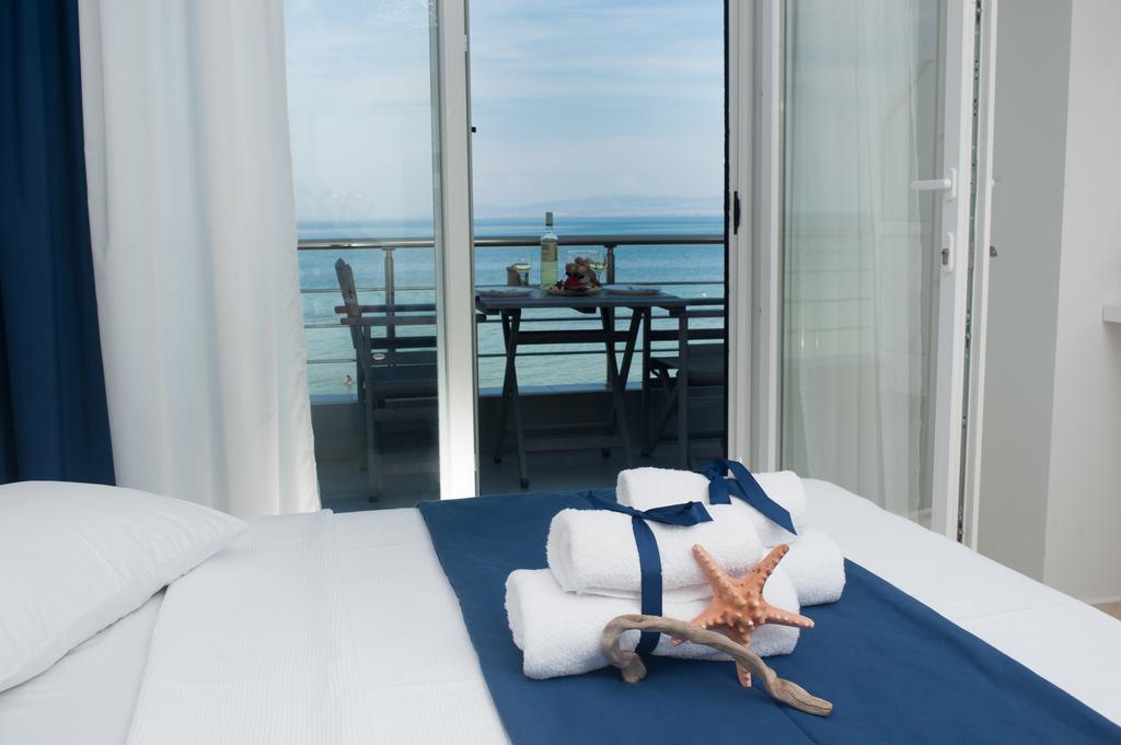 Thermaikos Studios & Apartments Peraia  Ngoại thất bức ảnh